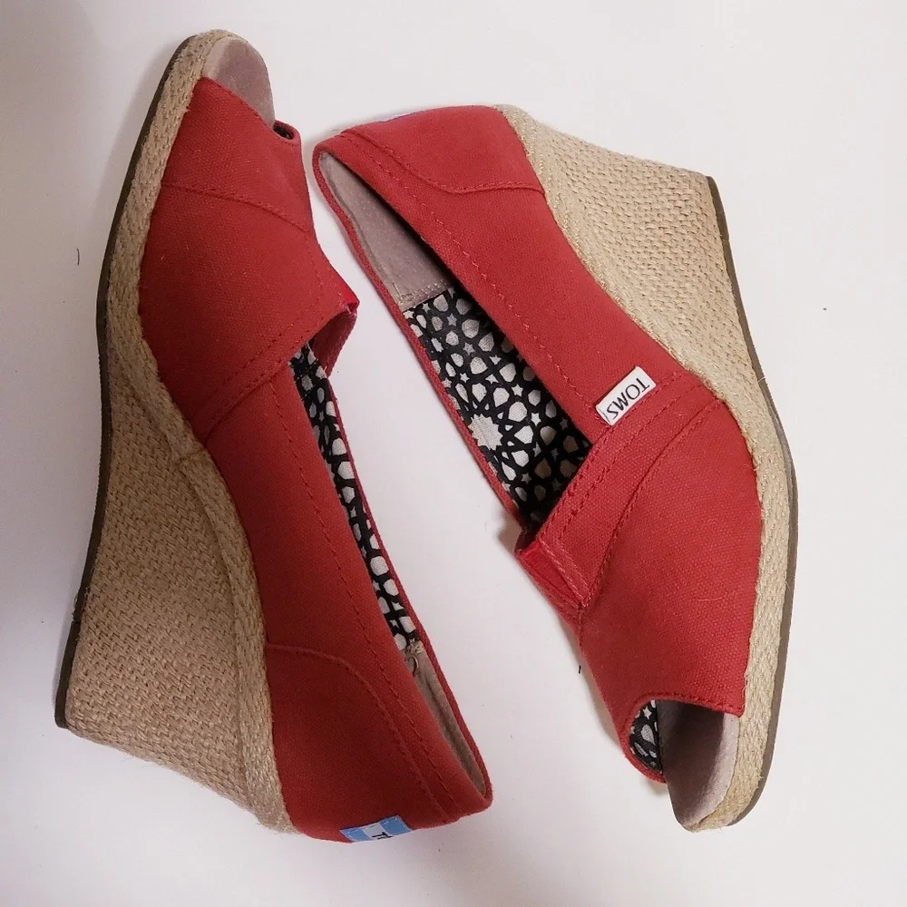 Toms classic Crosshatch Women's Wedges pump sandals 9.5 Red